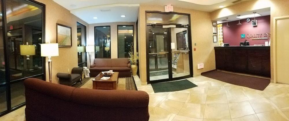 Quality Inn Александрія Екстер'єр фото