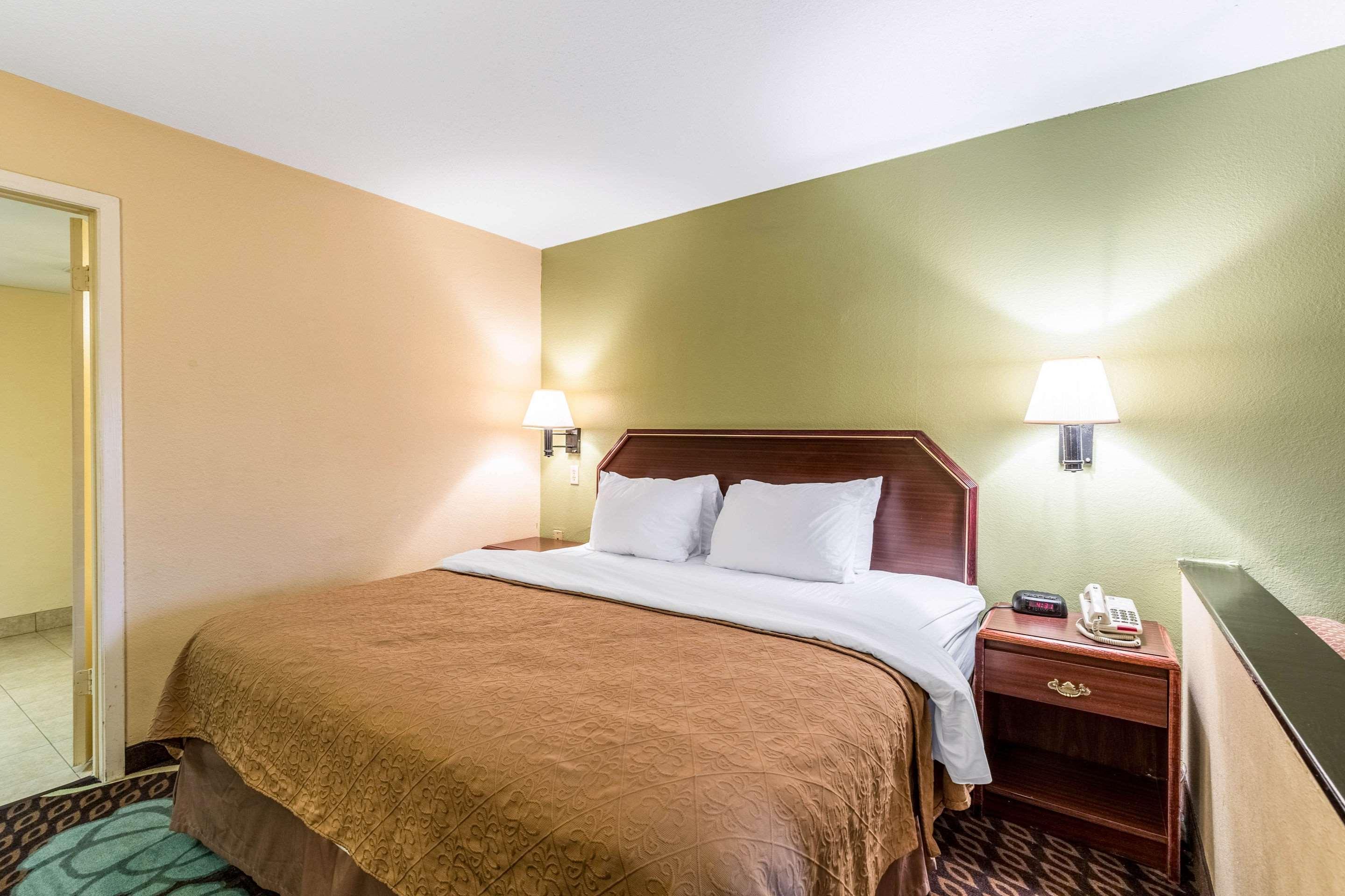 Quality Inn Александрія Екстер'єр фото
